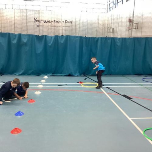 P4 had great fun taking part in a variety of team games as an introduction to their new PE topic, The Olympics!